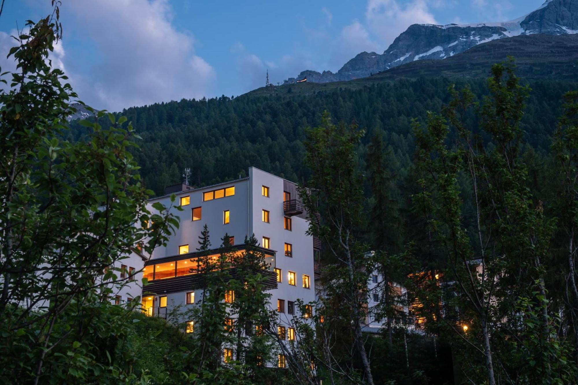 Bed & Breakfast Hotel Nives Solda Bagian luar foto