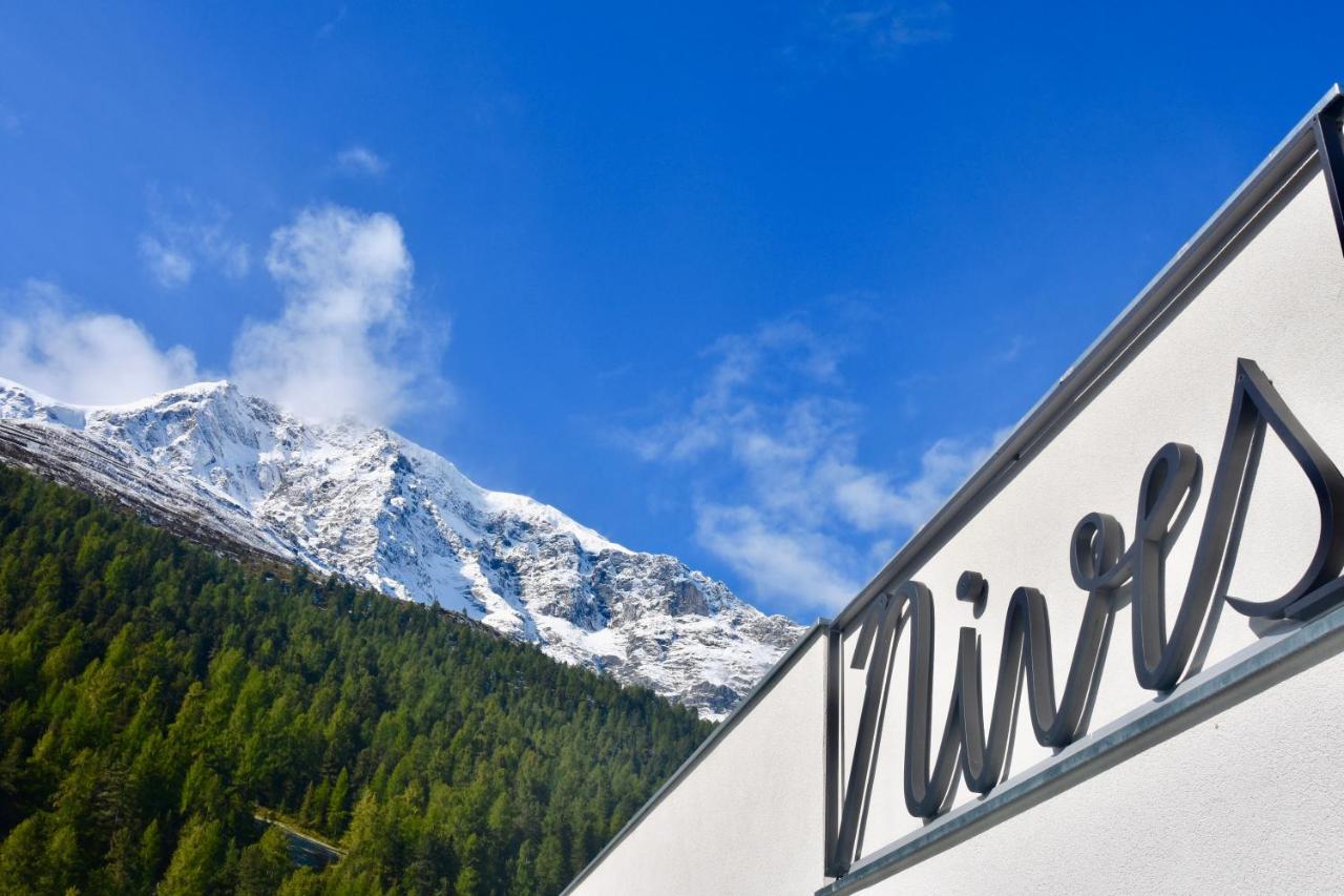 Bed & Breakfast Hotel Nives Solda Bagian luar foto