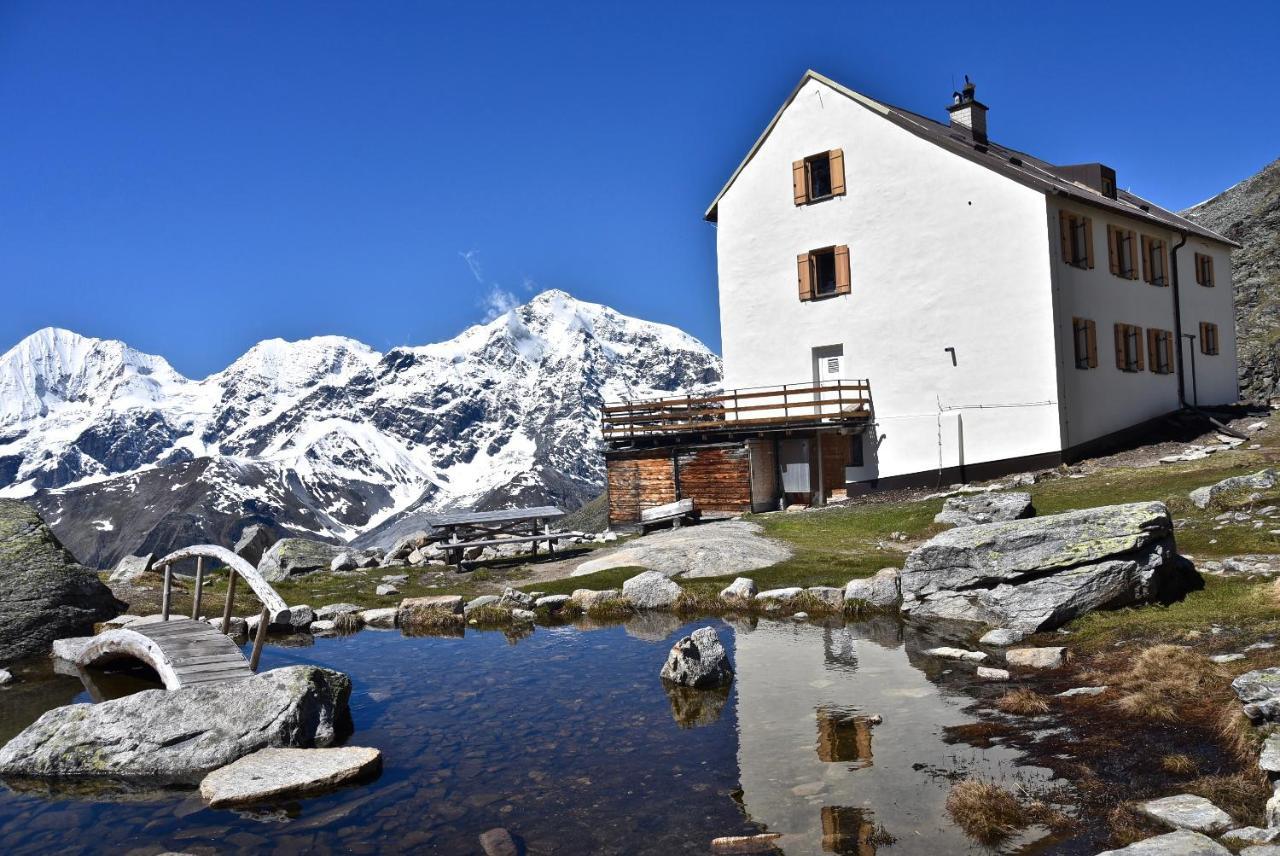 Bed & Breakfast Hotel Nives Solda Bagian luar foto